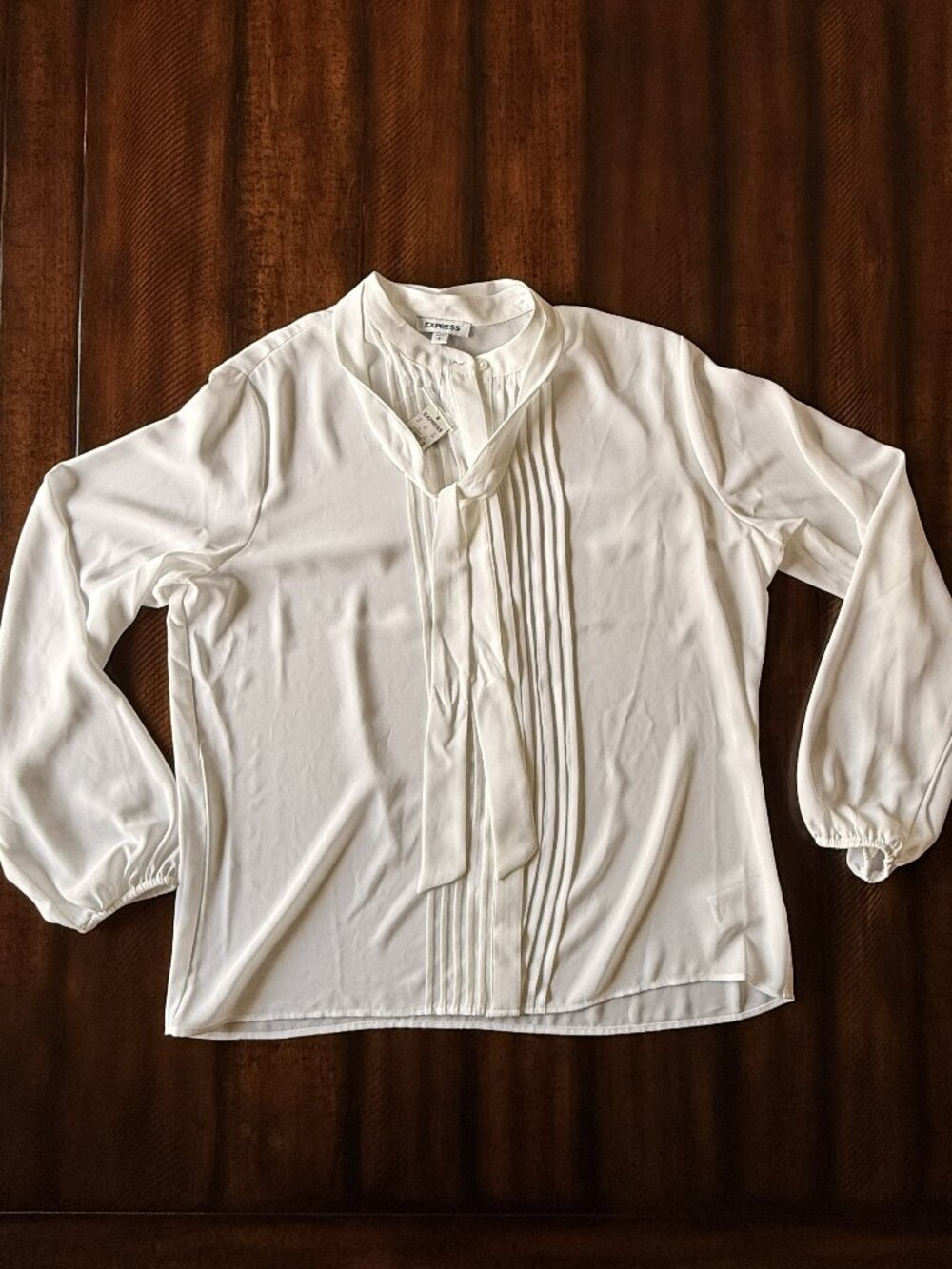 Express White Pleated Tie Neck Balloon Sleeve Blouse L